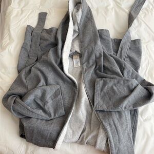 Pottery Barn Teen Gray Kids Pajama Robe